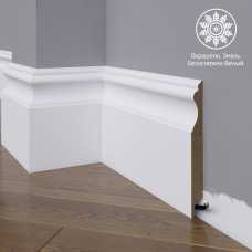 Плинтус белый Madest Decor