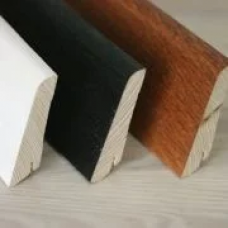 Плинтус шпонированный